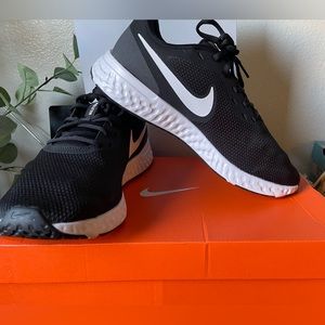 Men’s Nike Revolution 5 Running shoes